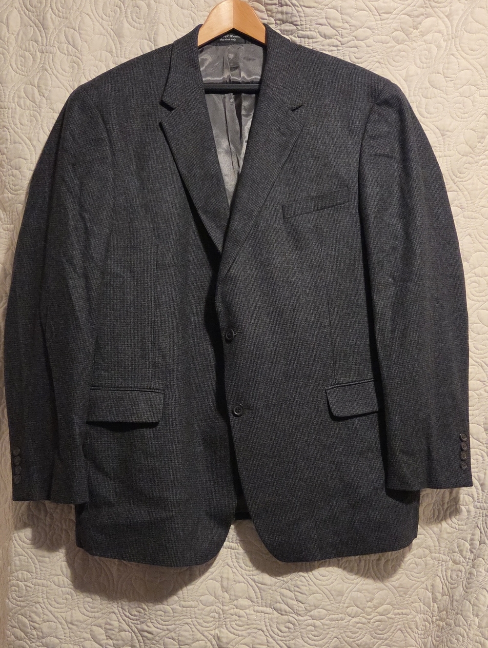 Chereskin Men's Camel Hair Blend Dark Charcoal Two-Button Blazer